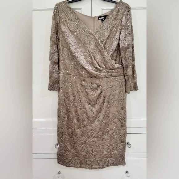 Jessica Howard Elegant sequins & Lace Dress in champagne color - Picture 2 of 10